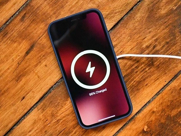 逊克苹果手机维修分享iPhone 12可以随便充电吗 